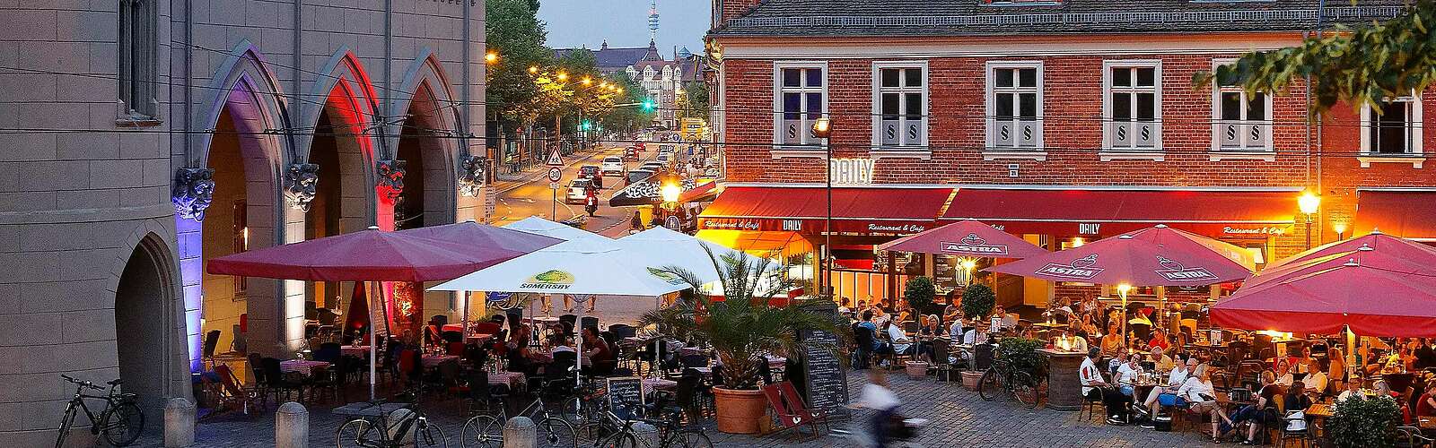 Platz vor dem Nauener Tor